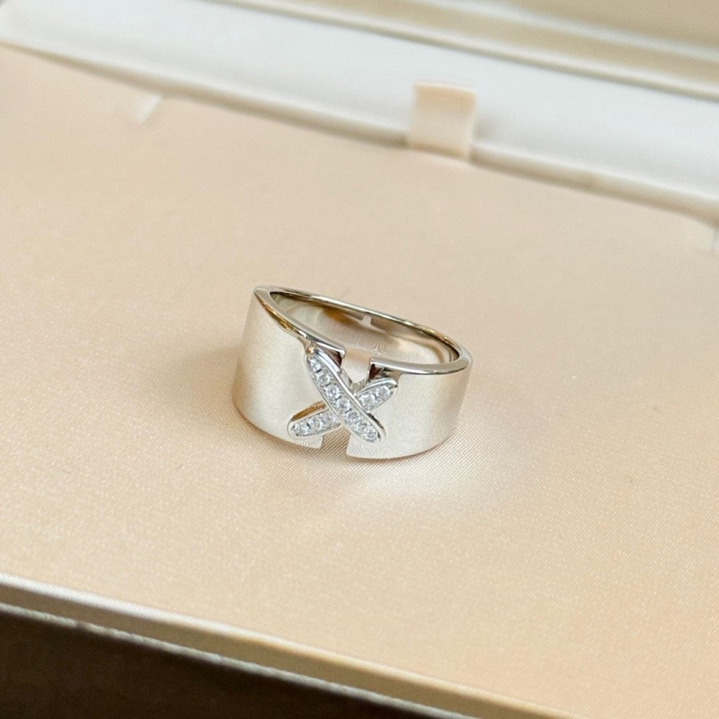 CHAUMET